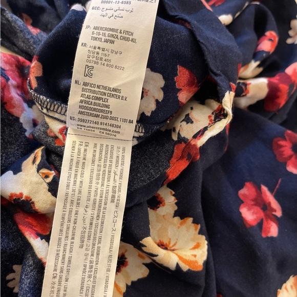 Hollister Blue
Fit and Flare Midi Dress V-Neck Sleeveless - Picture 3 of 12